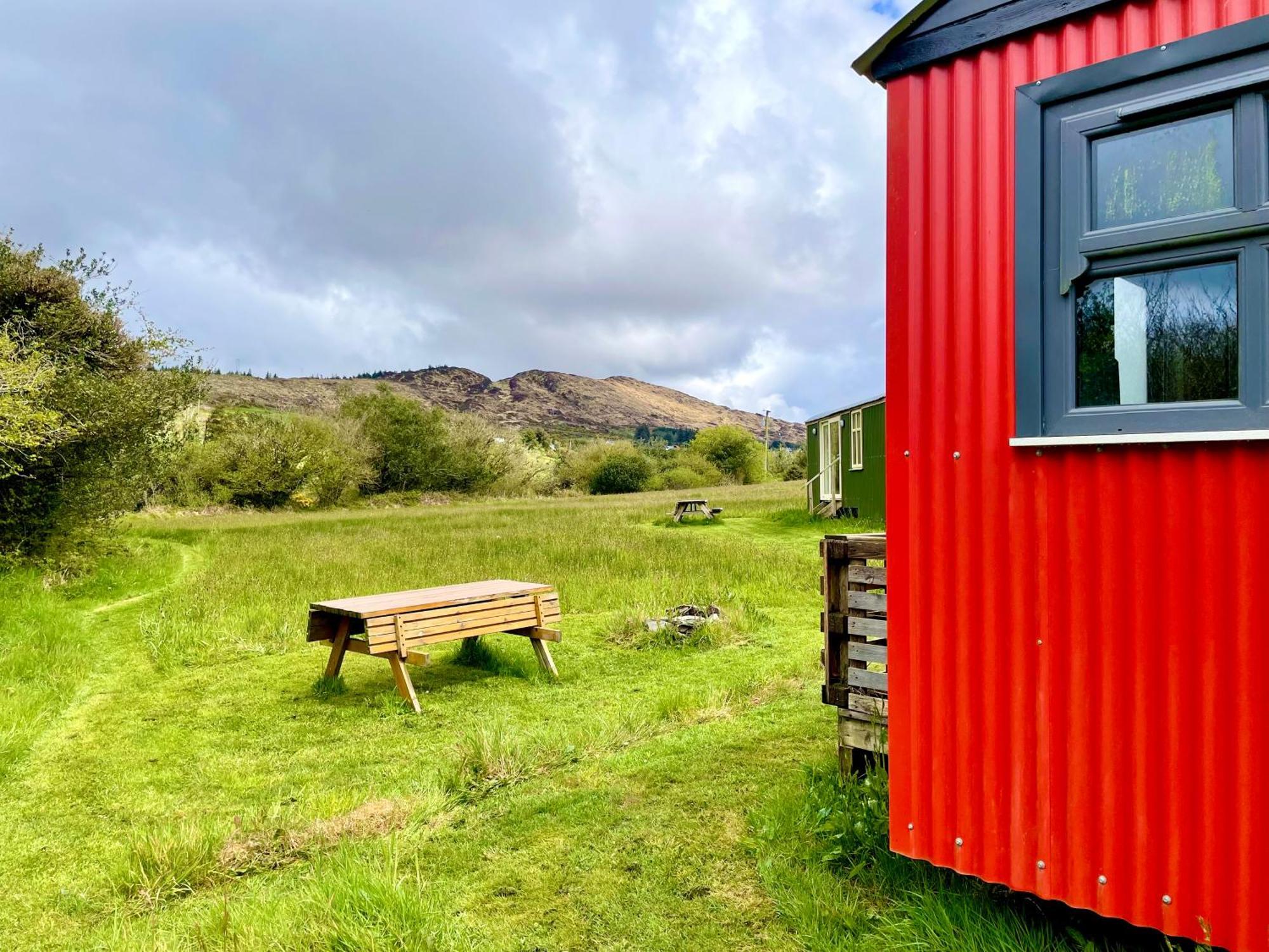 Stepping Stones Glamping Little Red Hotel Bantry Ngoại thất bức ảnh